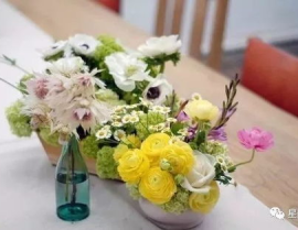 小姐姐自制插花视频,跟随小姐姐学习自制插花技巧
