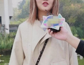诗酒小姐姐,诗意人生，酒香四溢的浪漫传奇