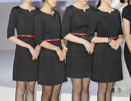 礼仪剪彩小姐姐,小姐姐展现专业风采
